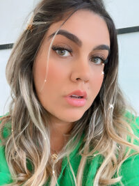 nina351988's Offline XXX Chat