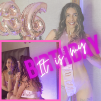 PlayfulShow's webcam live show