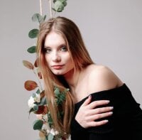 SoftBliss's webcam live show