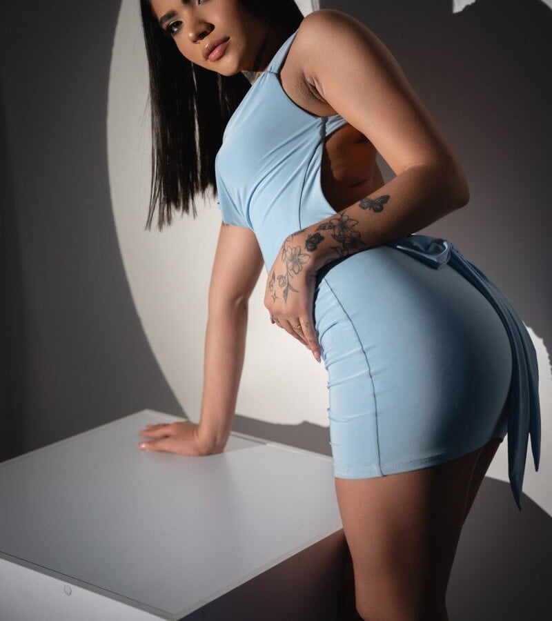 watchgirlcam.com cataleya_rossi1 livesex profile in on-the-moon-3 cams