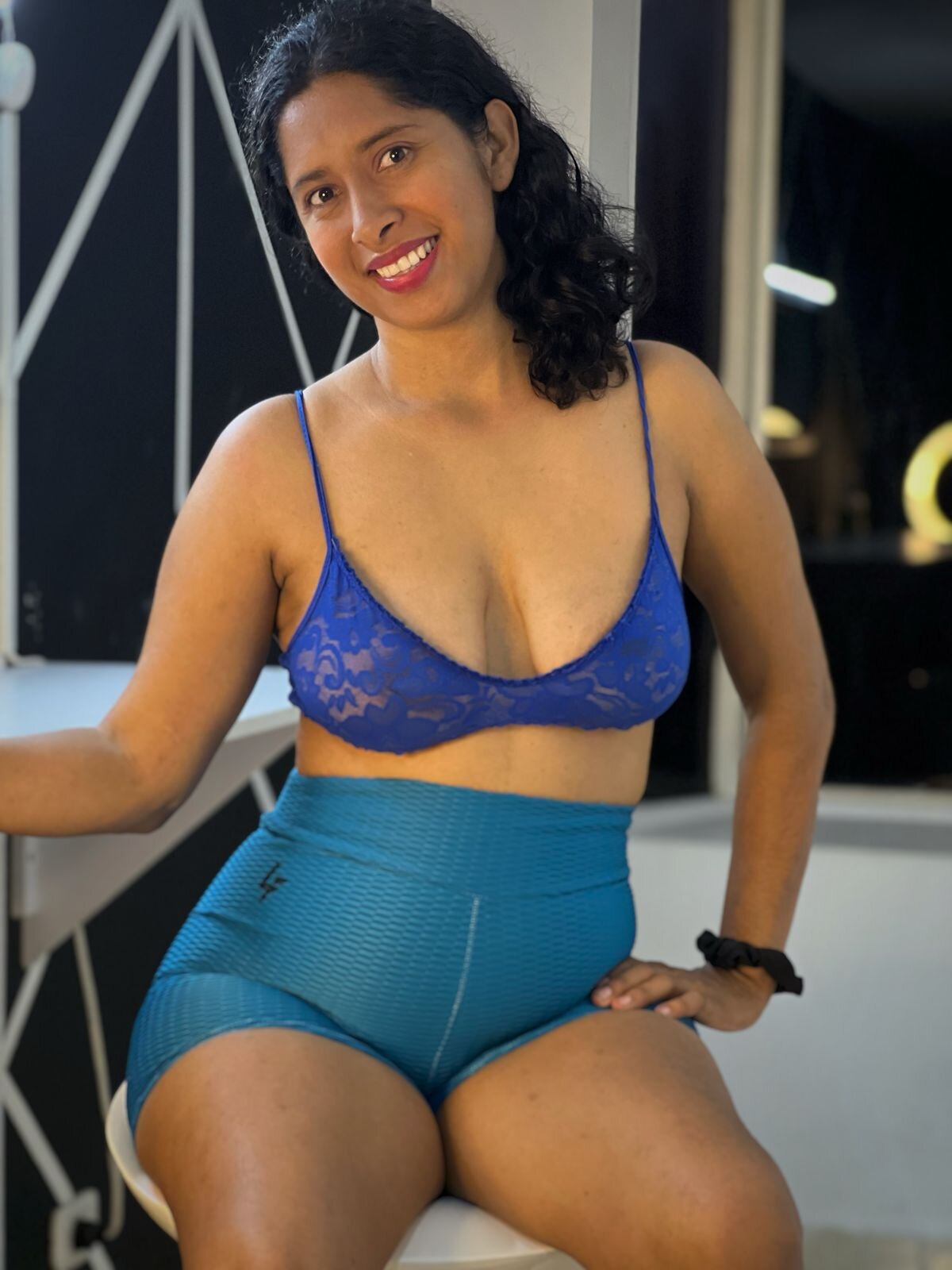 vicky_tease