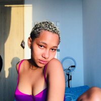 Khera_Violet's Offline Chat Room