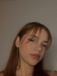 annyy1_'s Offline Chat Room