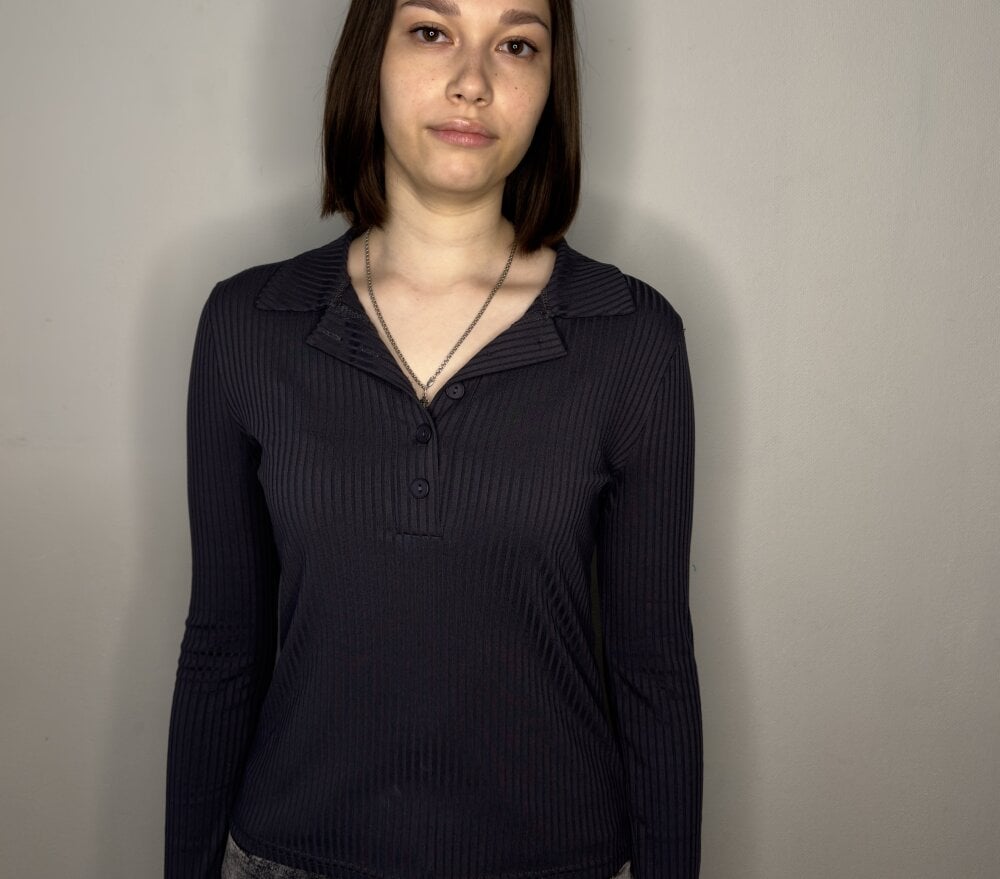 watchgirlcam.com naomicauthron livesex profile in latvia-with-love3 cams