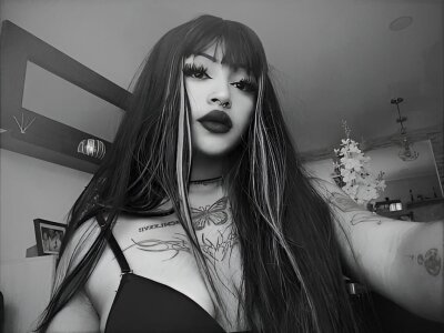 Tashaqueenn - Stripchat Glamour Best Blowjob Girl 