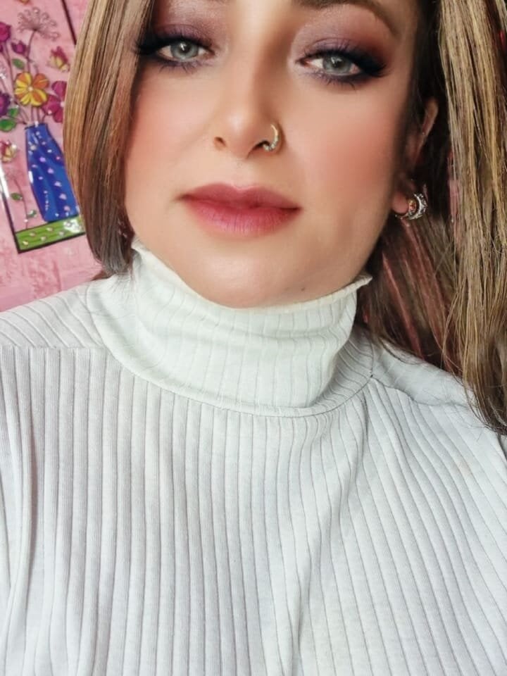 alexandrajoneess' Offline XXX Chat