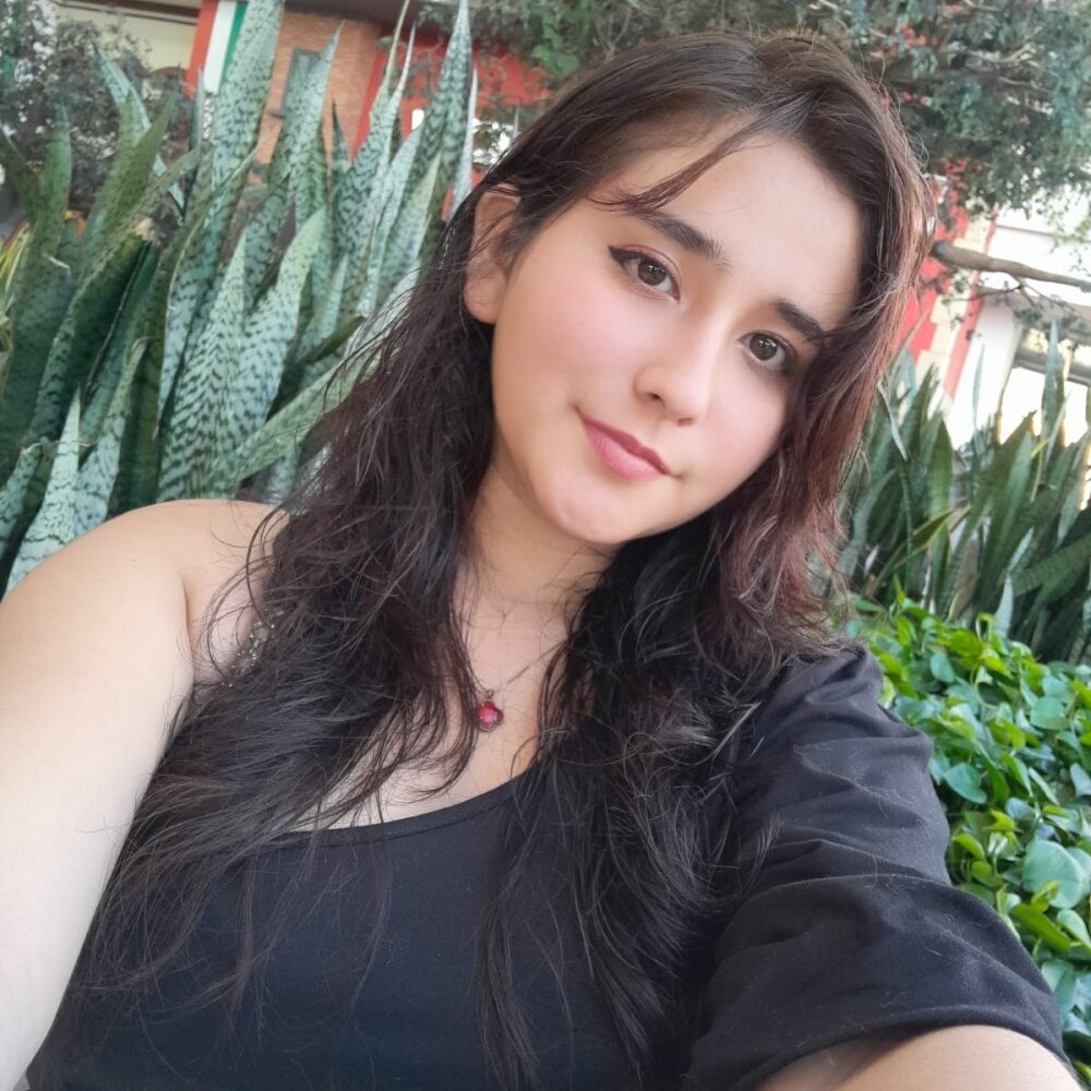 adara_willow profile