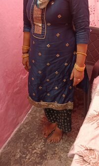 MAHIMA_JI_09's Offline XXX Chat