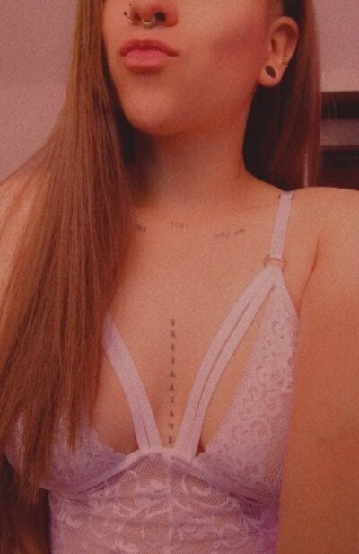Ashley_hada