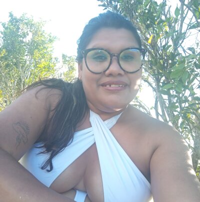 Yesenia4x