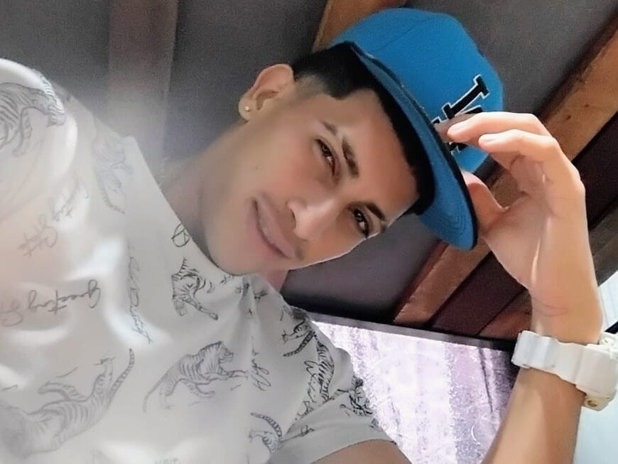 praty_boy_hot profile