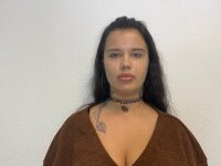 KarneliaHood's Offline XXX Chat