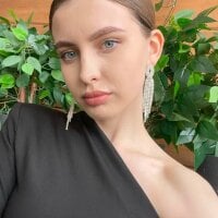 LillieJones' Offline Chat Room