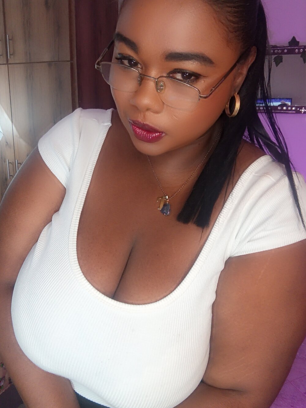 anai_valentinex's Offline XXX Chat