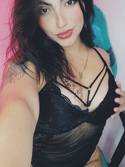 online cam sex Naomi Thomson