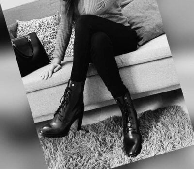 Selen_5 - Stripchat Cam2cam Eroticdance Young Girl 