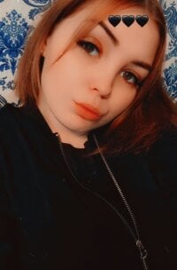 Elise_Justina's Offline Chat Room