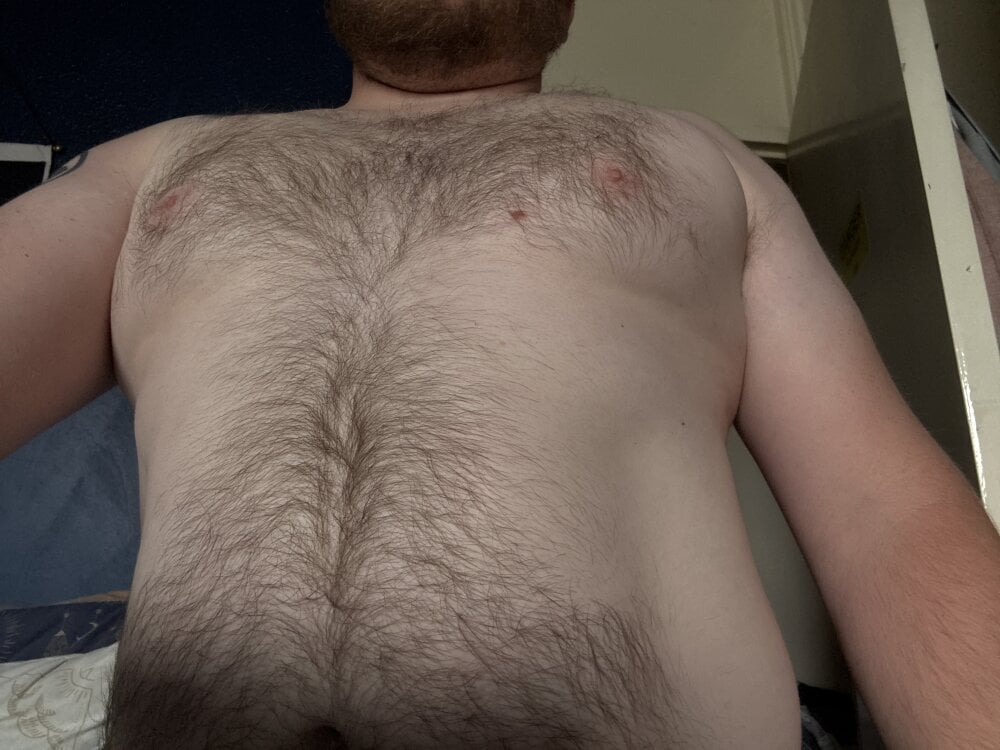 averagebloke93 from stripchat