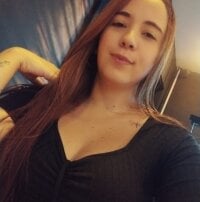 luna_v24's Live Sex Cam Show