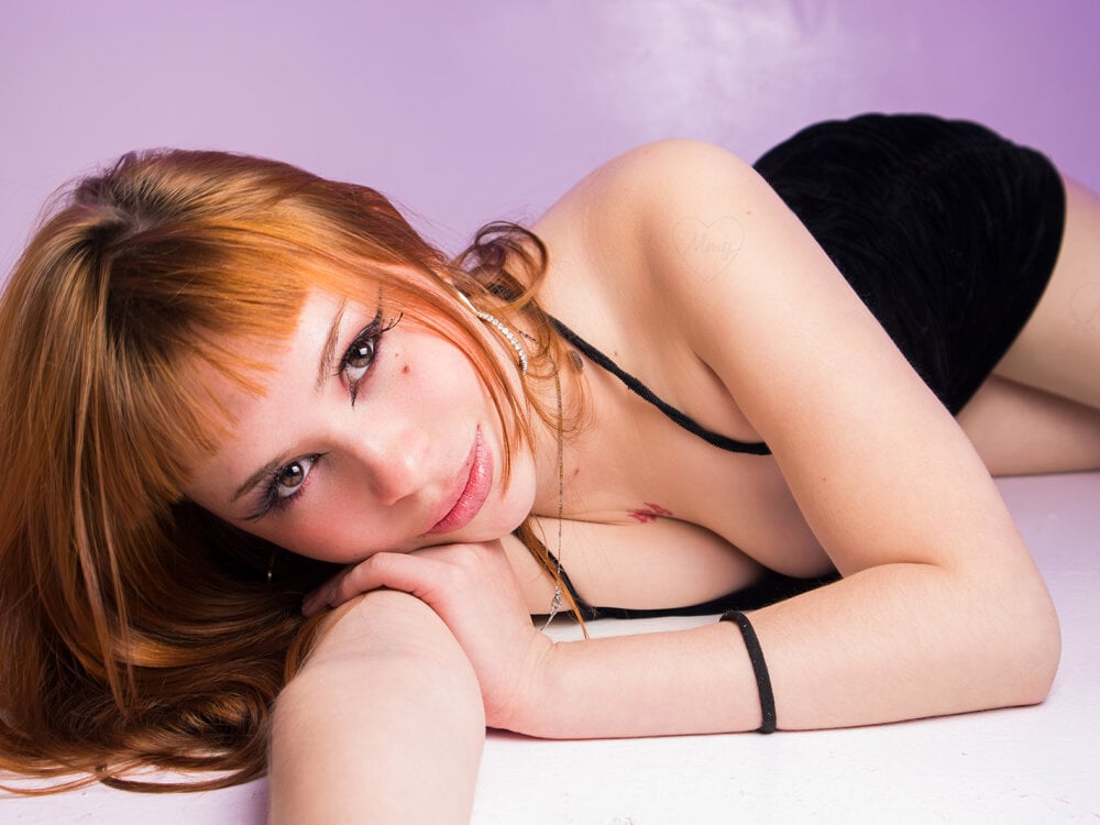 emmavelver from stripchat