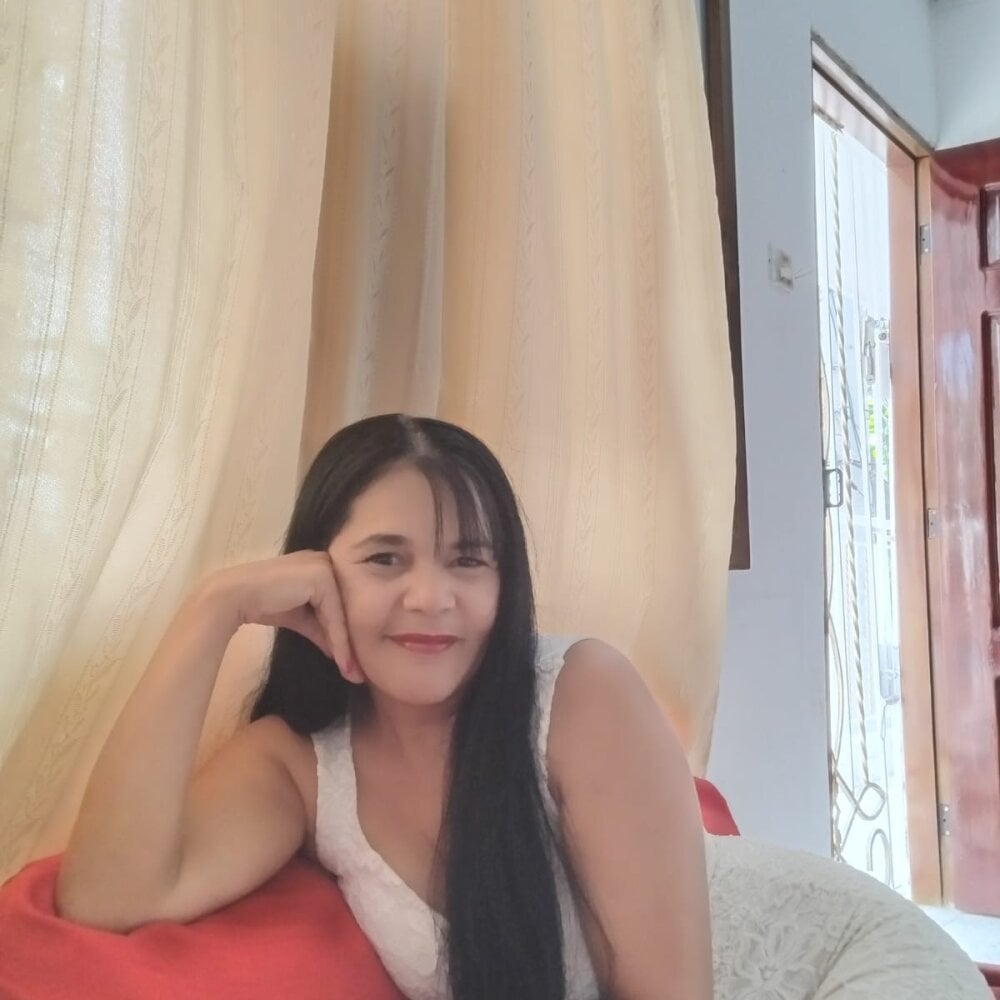 Live sex webcam photo for Sexylove_1977 #290218012