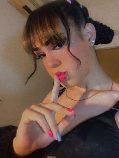 Wendy_gill - Stripchat Teen Blowjob Cam2cam Trans 