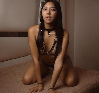Layra_vega Female Ahegao Webcam Nude