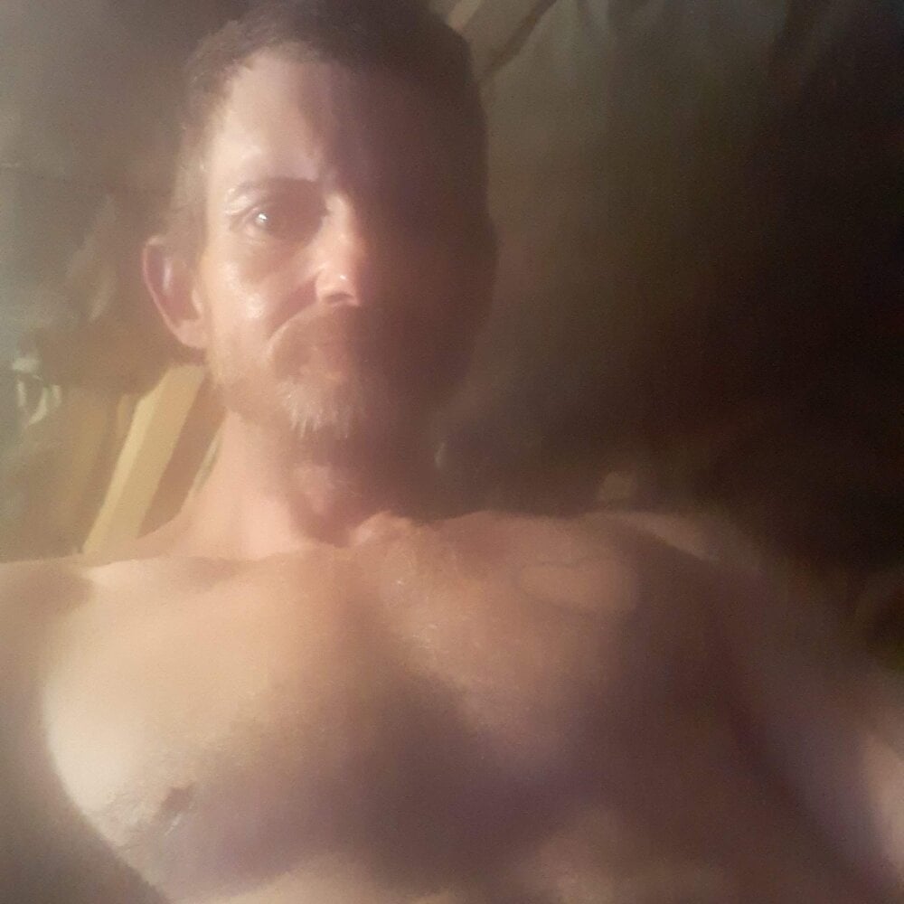 ROBERT0516 Profile Image