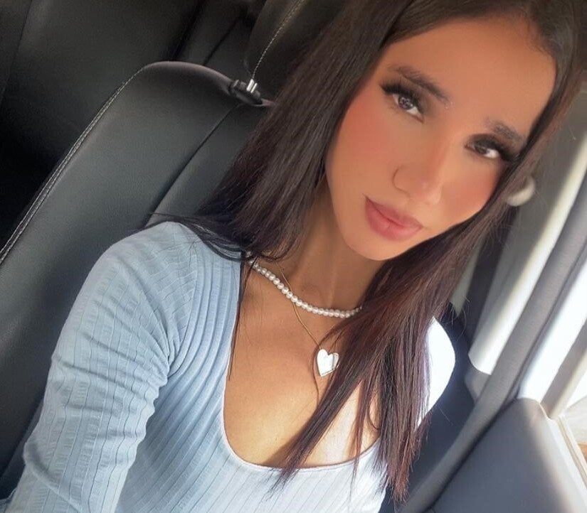 Live sex webcam photo for Majo_sweet_ #290278196