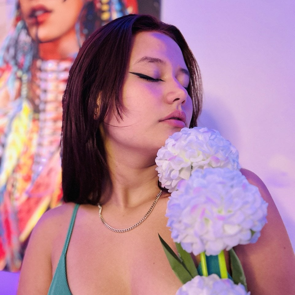 Mia_collins77 profile
