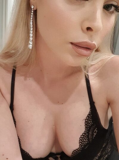 BeeLea 🈳 online nude webcam