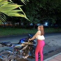 queenjulietadirty21's webcam live show
