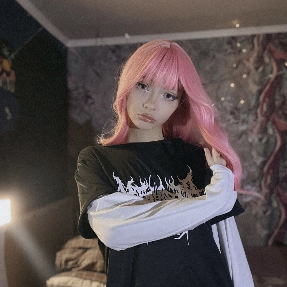 glamcambabes.com hornywarmy livesex profile in green-eyes cams