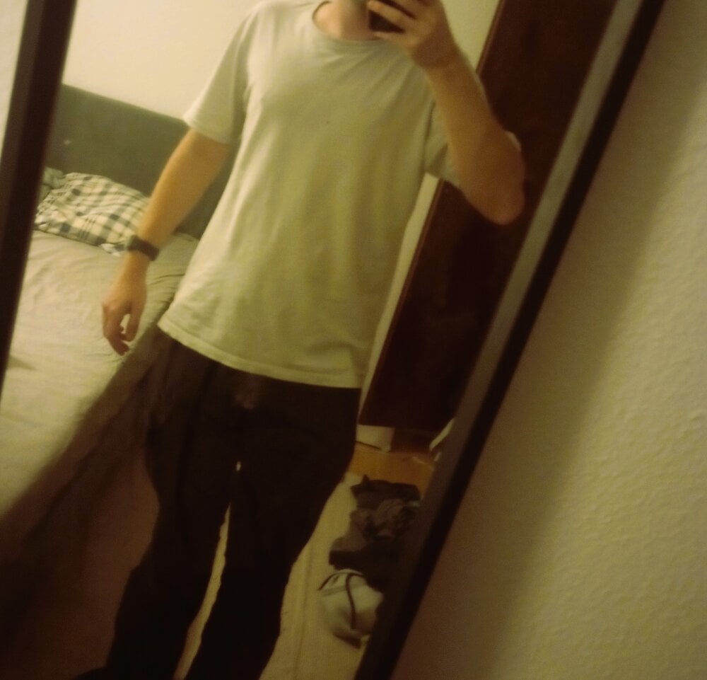 _whoisthatguy_ profile