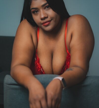 paola091 - bbw young