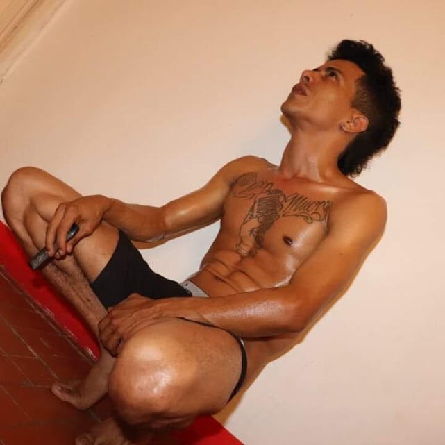 DAMIAN_BIGCOCK_black profile
