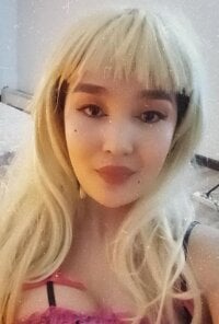 mila_sterling's Offline Chat Room