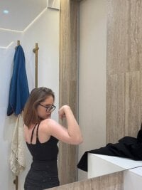 KaseyGress' Live XXX Chat