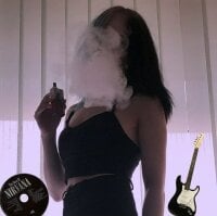 Creamy_Kaya's Offline Chat Room