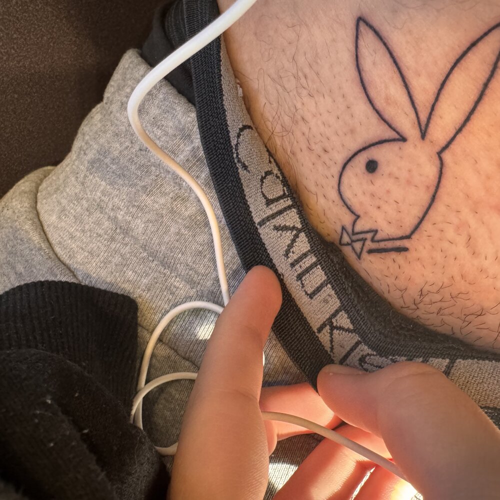 YourItalianPlayboy's Offline XXX Chat