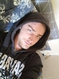 az25900's webcam live show