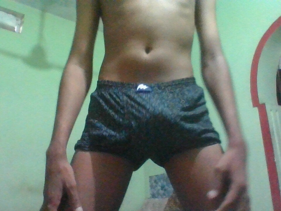 young_dickkk's Offline XXX Chat