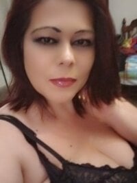 Lucia8600's webcam live show