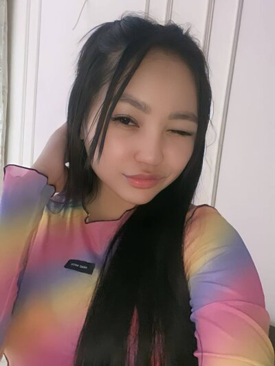 sweet_llily 🐝 online nude chat