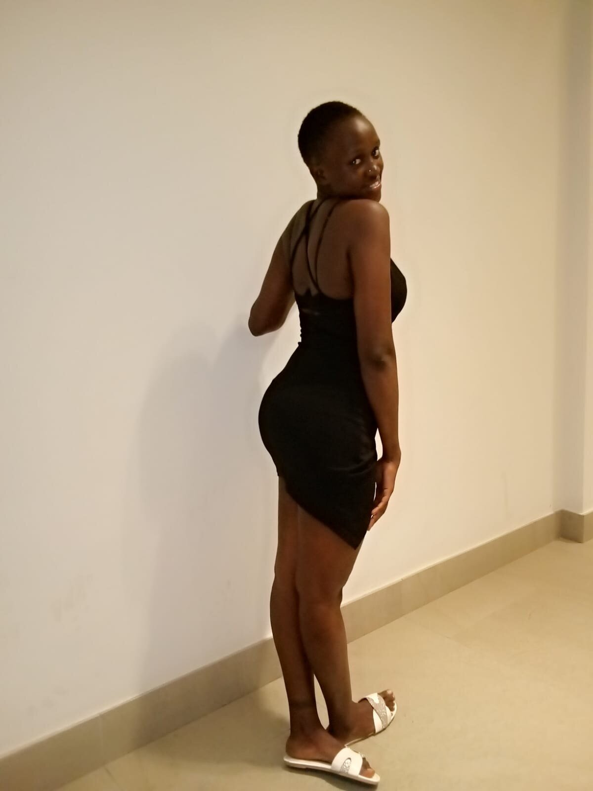 Ebony_black8