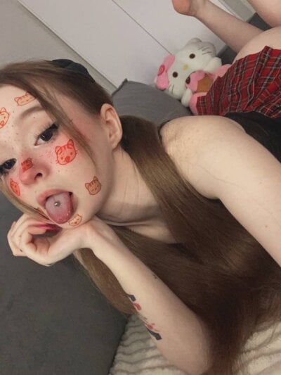 lilMollyStuart - interactive toys teens