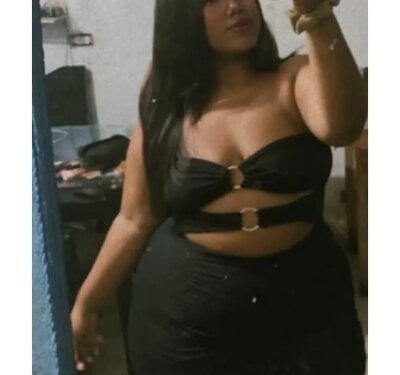 yisell_big_ass from stripchat