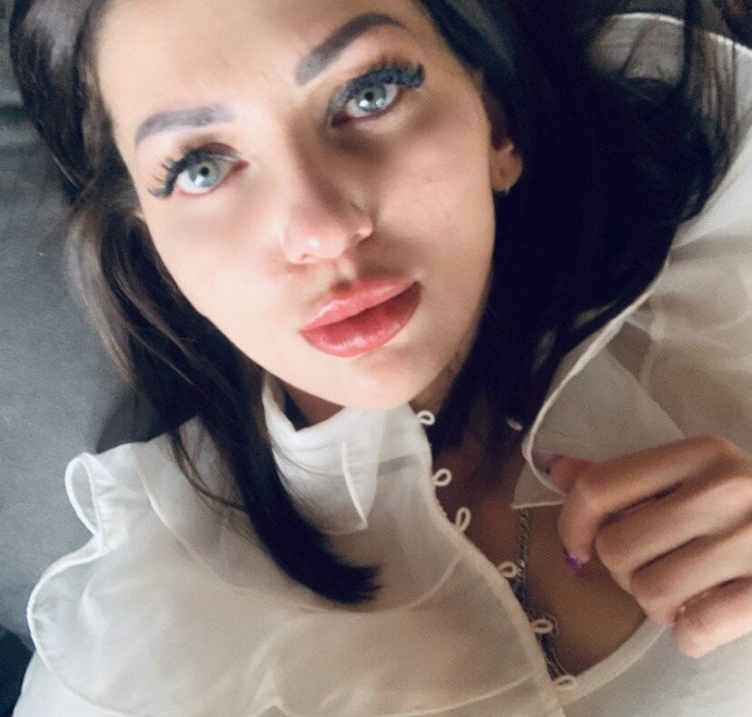 DaryaBloom's Offline XXX Chat
