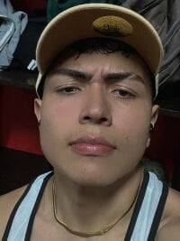 JHRINCON_'s webcam live show