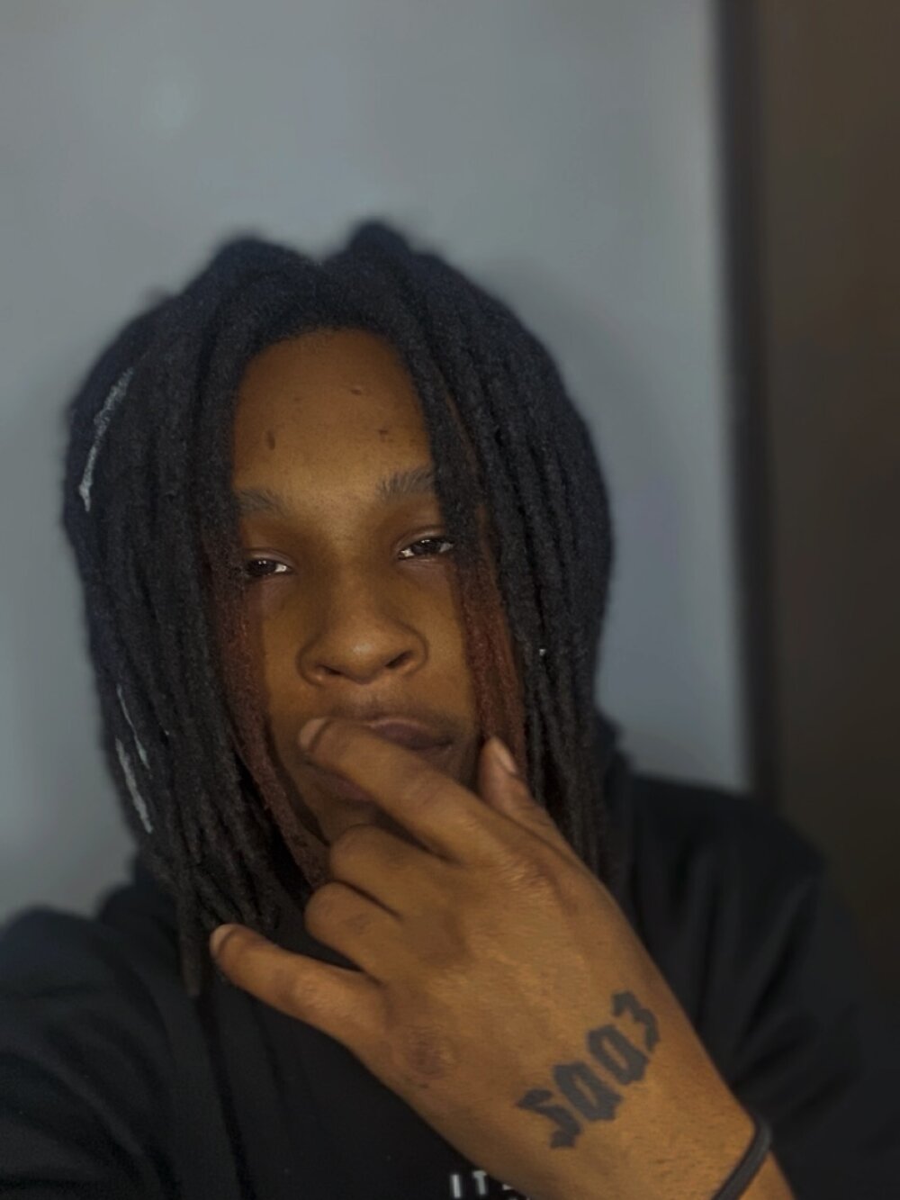 mr-noname2x-stripchat